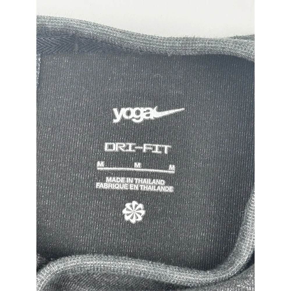 Nike Yoga Dri-FIT Mens Medium Gray Quarter Zip Sweatshirt Pullover CZ2217-068